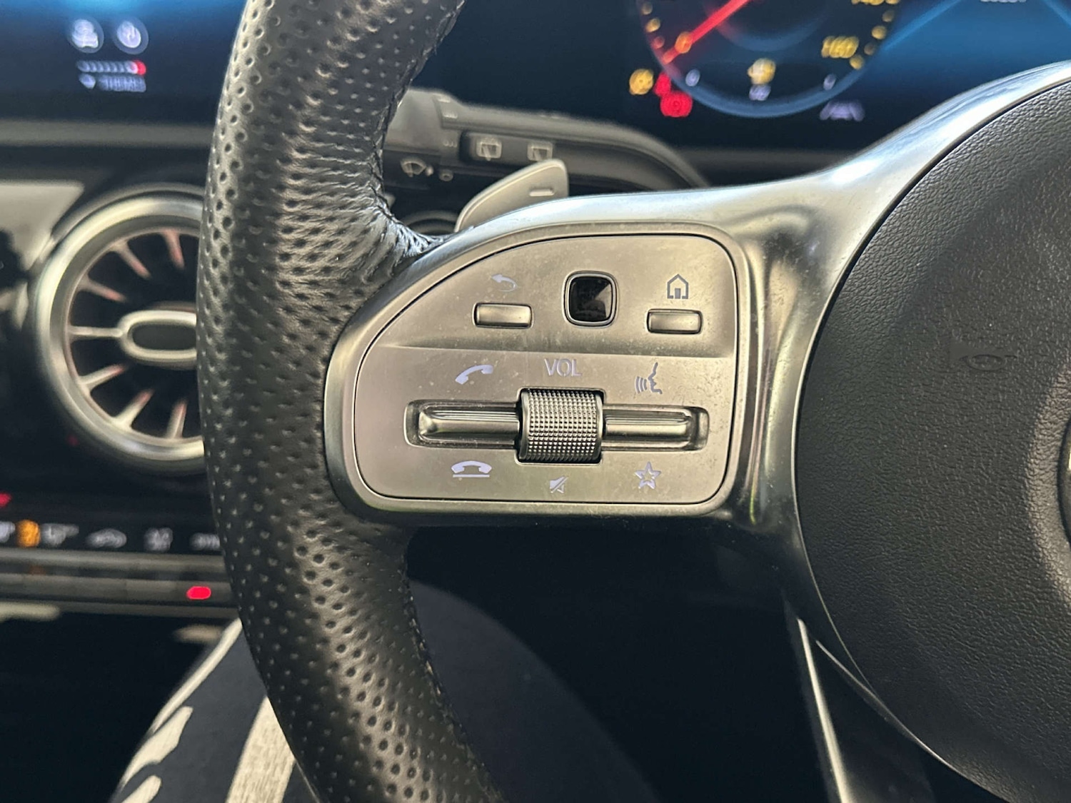 Used Mercedes-Benz CLA 2020 for sale - 77920598: Photo 17