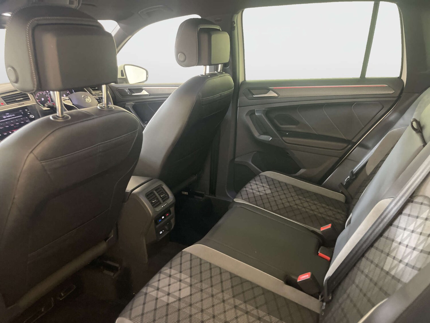 Used Volkswagen Tiguan 2021 for sale - 78091347: Photo 14