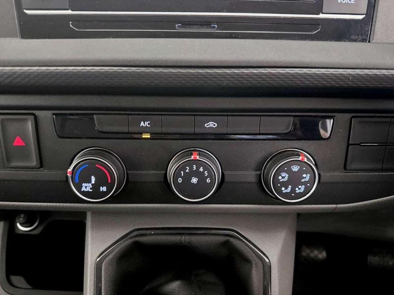 Used Volkswagen Transporter 2023 for sale - 76826232: Photo 24