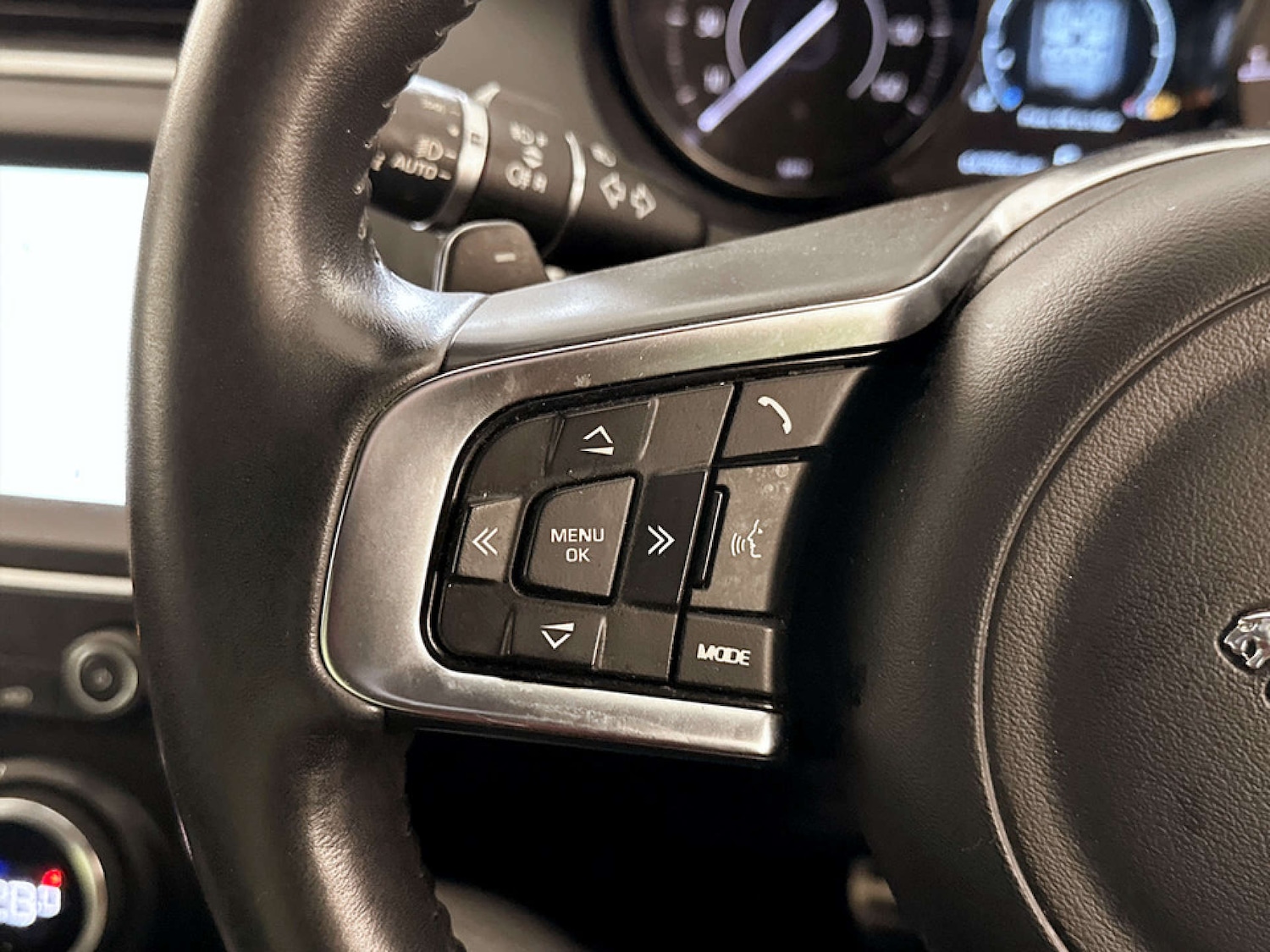 Used Jaguar E-Pace 2019 for sale - 77342178: Photo 17