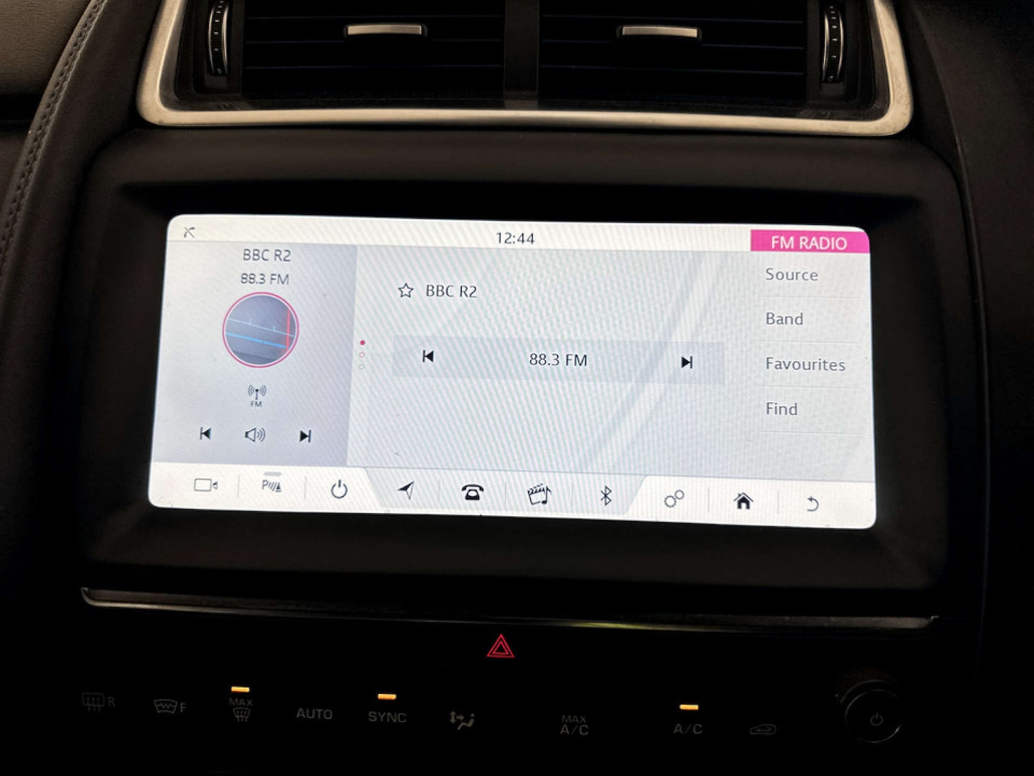 Used Jaguar E-Pace 2019 for sale - 77342178: Photo 23