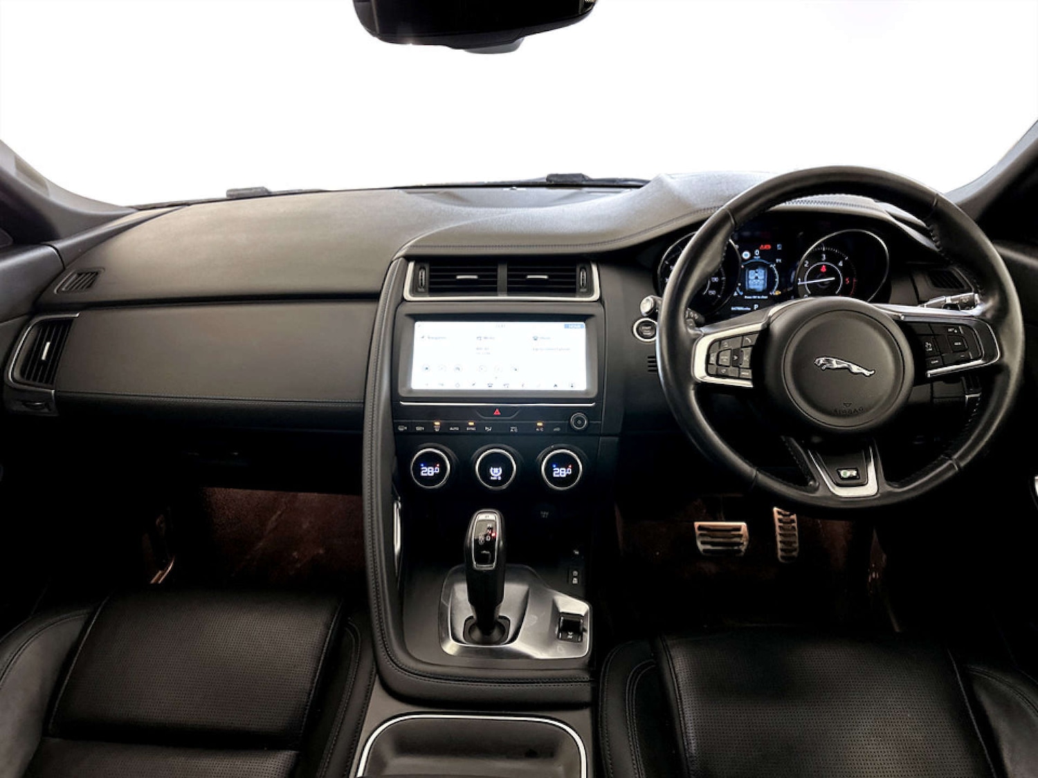 Used Jaguar E-Pace 2019 for sale - 77342178: Photo 3