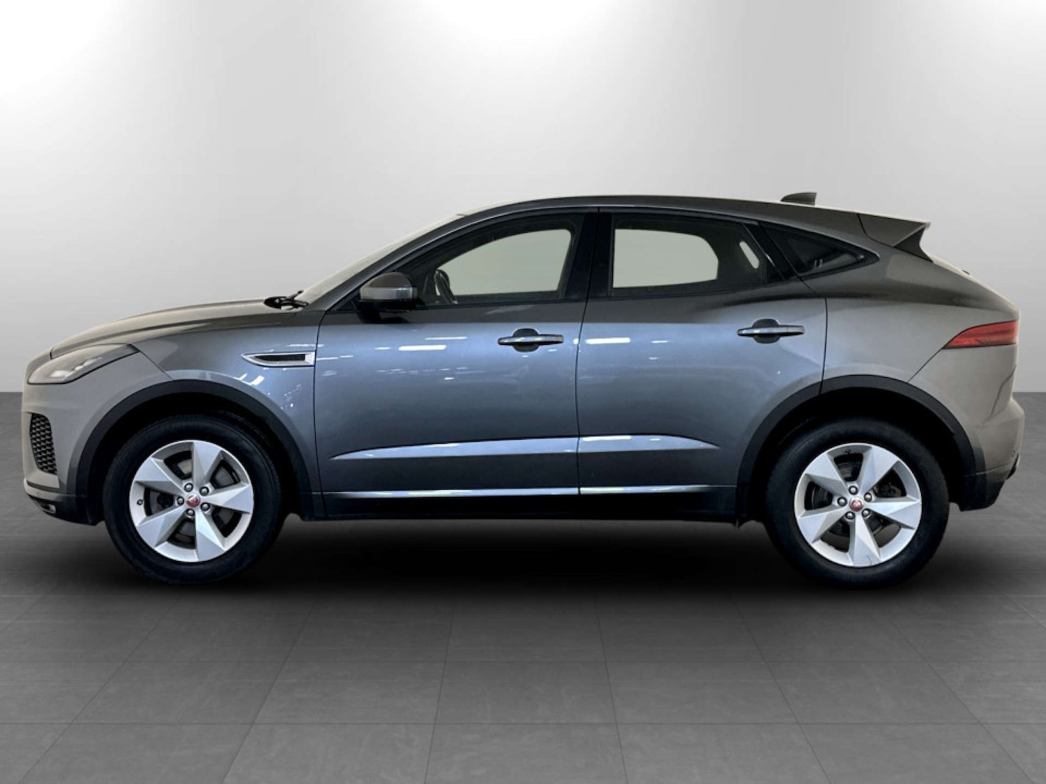 Used Jaguar E-Pace 2019 for sale - 77342178: Photo 7