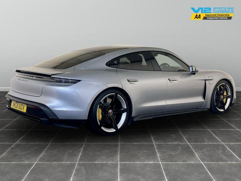 Used Porsche Taycan 2021 for sale - 76298995: Photo 10