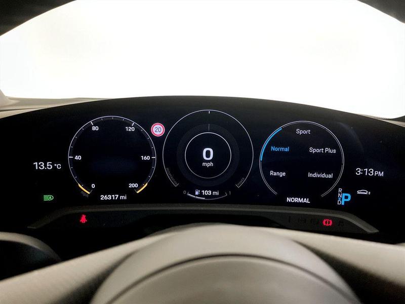 Used Porsche Taycan 2021 for sale - 76298995: Photo 19