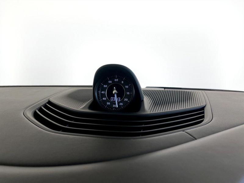 Used Porsche Taycan 2021 for sale - 76298995: Photo 22
