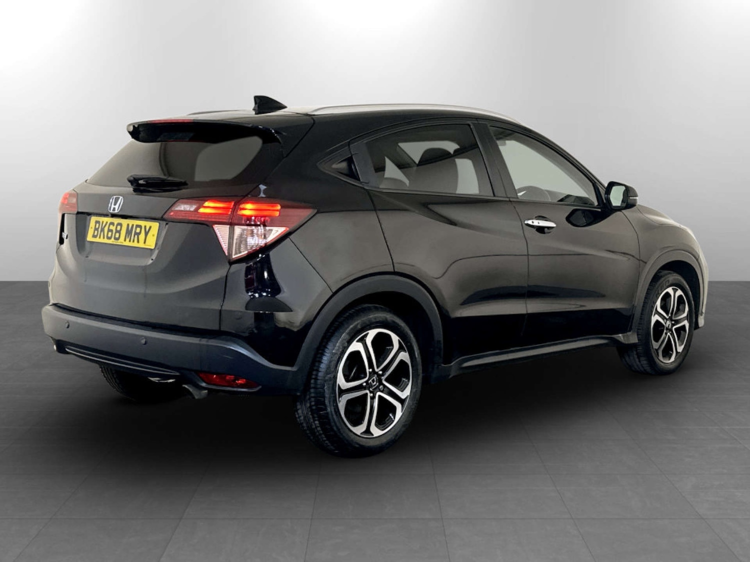 Used Honda HR-V 2018 for sale - 77186041: Photo 10