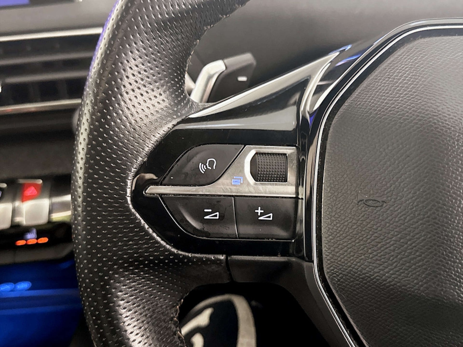 Used Peugeot 3008 2020 for sale - 77617110: Photo 18