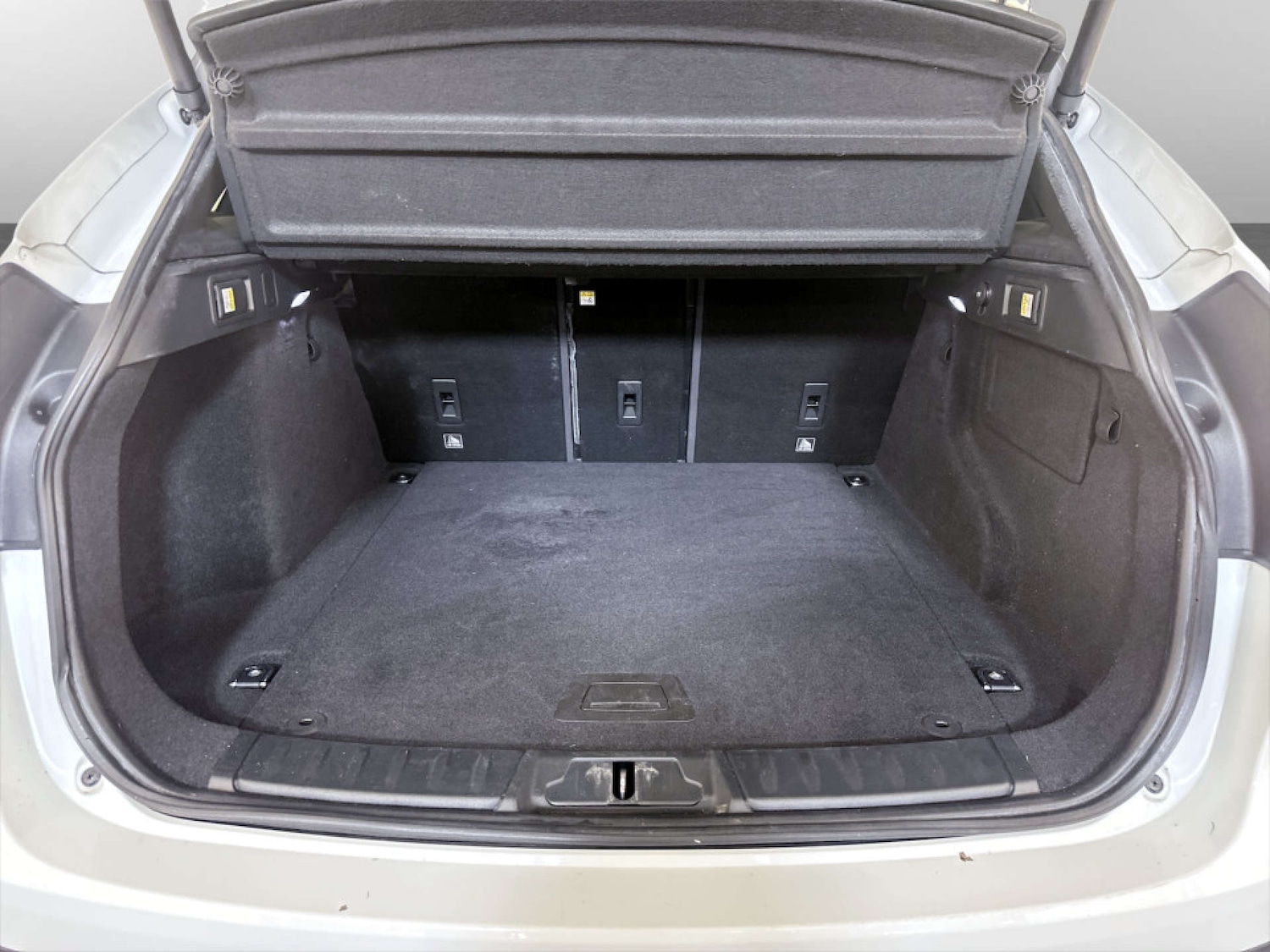 Used Jaguar F-Pace 2017 for sale - 77583919: Photo 15