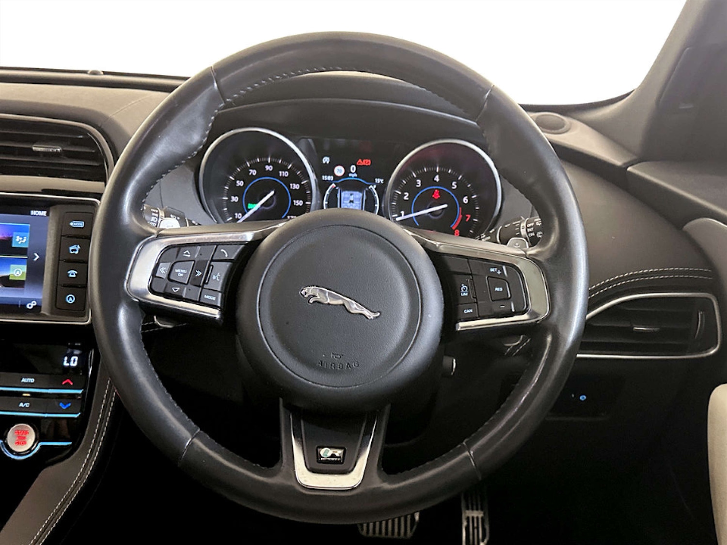 Used Jaguar F-Pace 2017 for sale - 77583919: Photo 17