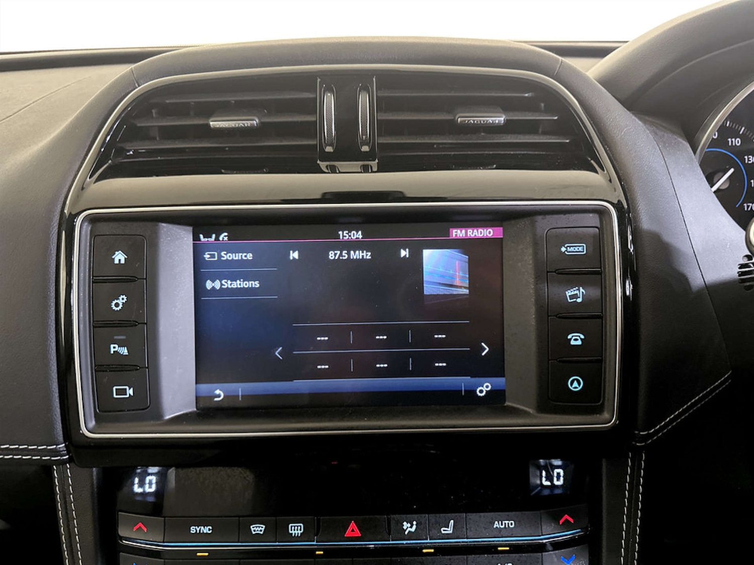 Used Jaguar F-Pace 2017 for sale - 77583919: Photo 24