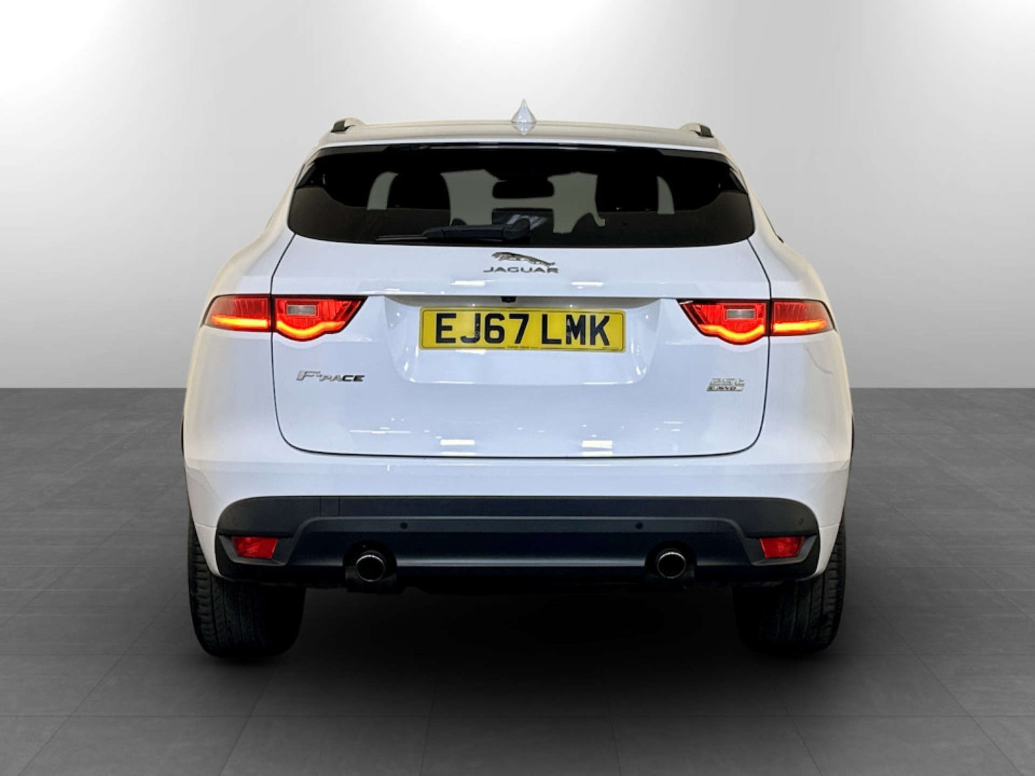 Used Jaguar F-Pace 2017 for sale - 77583919: Photo 9