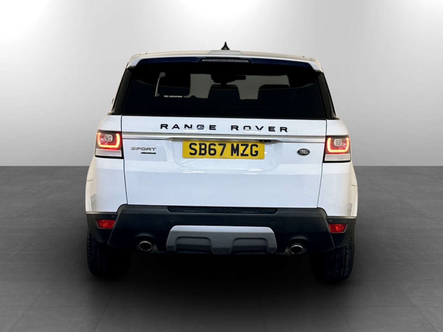 Used Land Rover Range Rover Sport 2017 for sale - 77185968: Photo 9