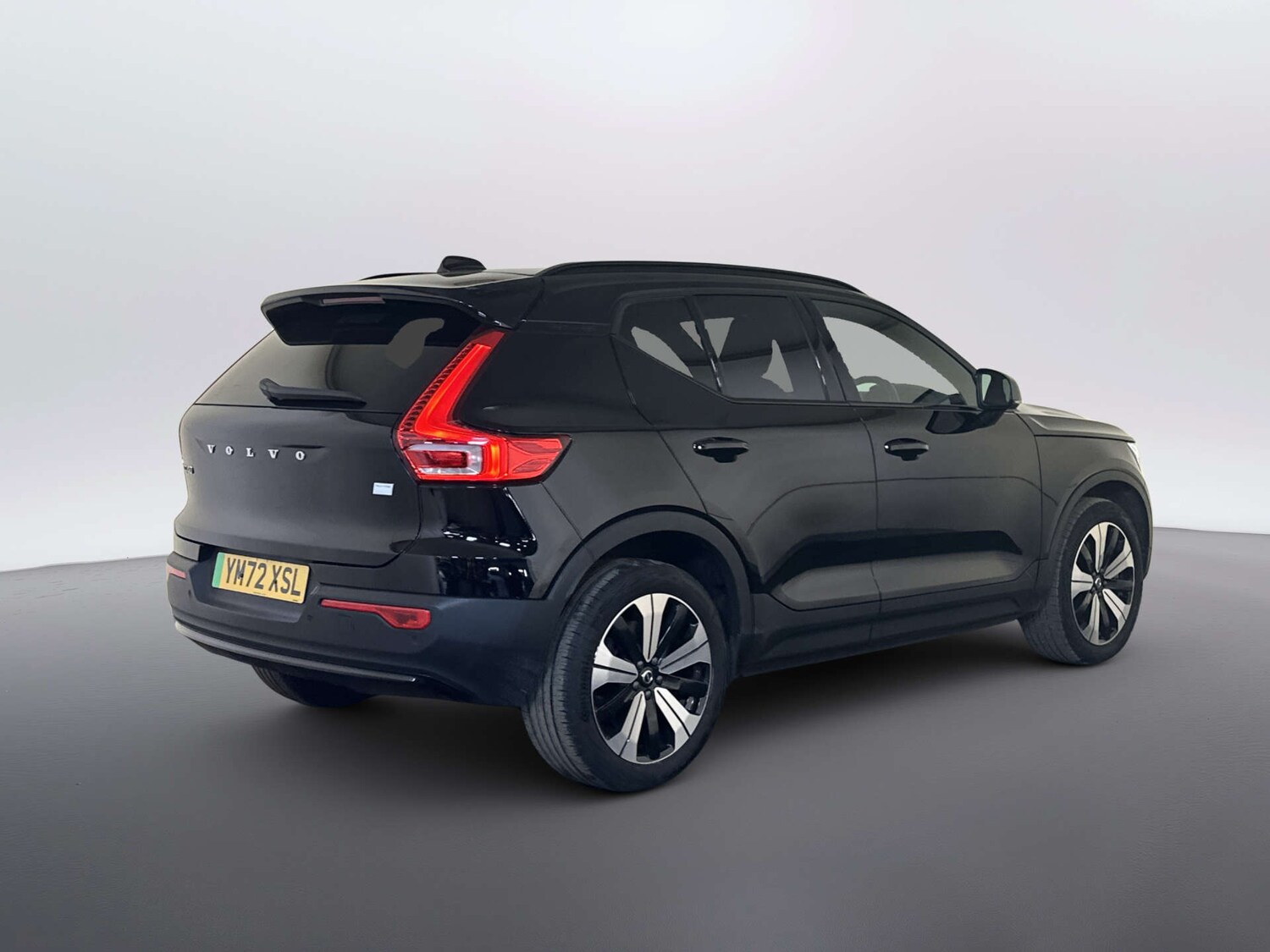 Used Volvo XC40 2023 for sale - 77967830: Photo 10
