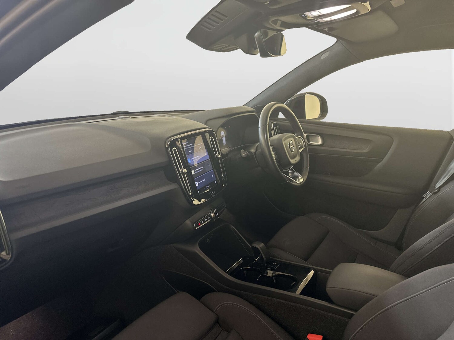 Used Volvo XC40 2023 for sale - 77967830: Photo 12