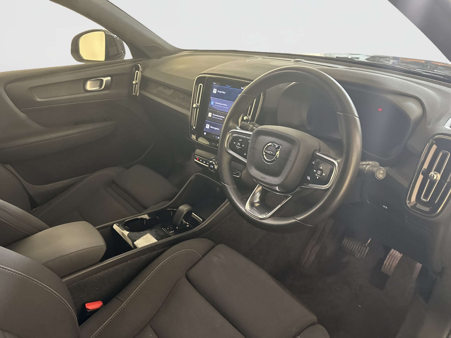 Used Volvo XC40 2023 for sale - 77967830: Photo 15