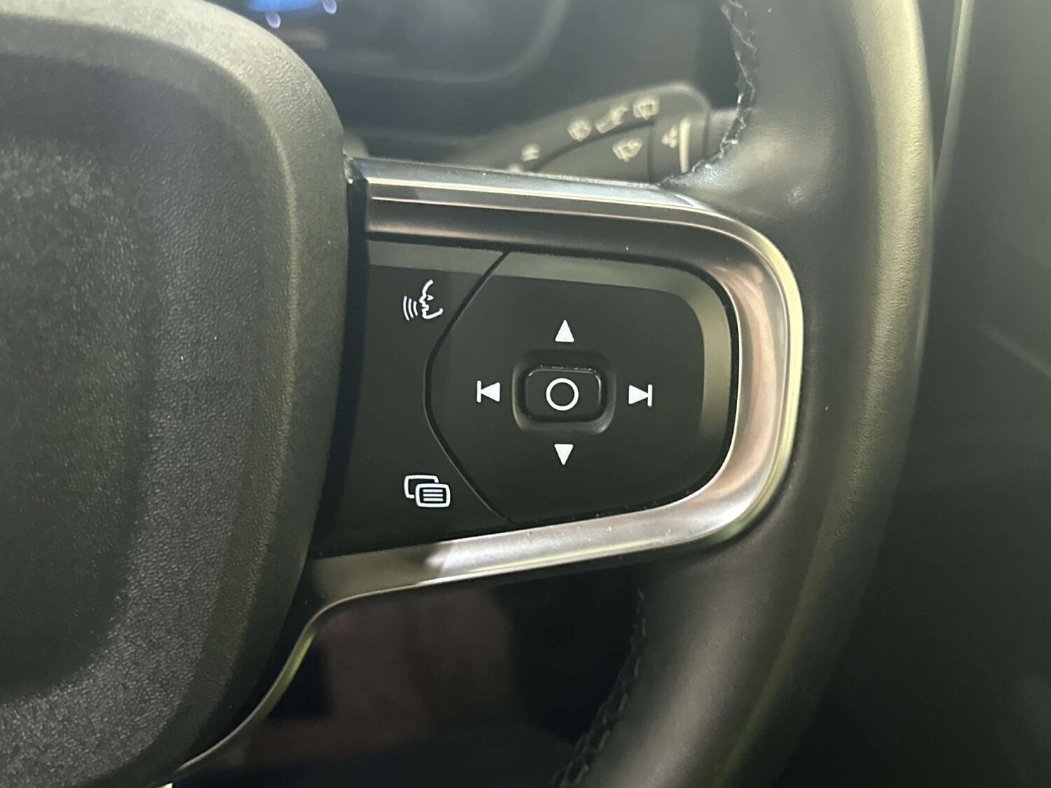 Used Volvo XC40 2023 for sale - 77967830: Photo 19