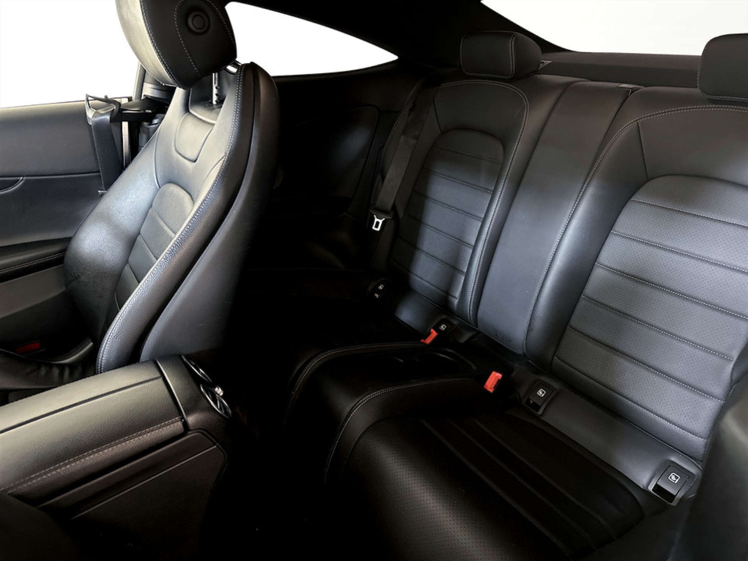 Used Mercedes-Benz C Class 2018 for sale - 77749103: Photo 14