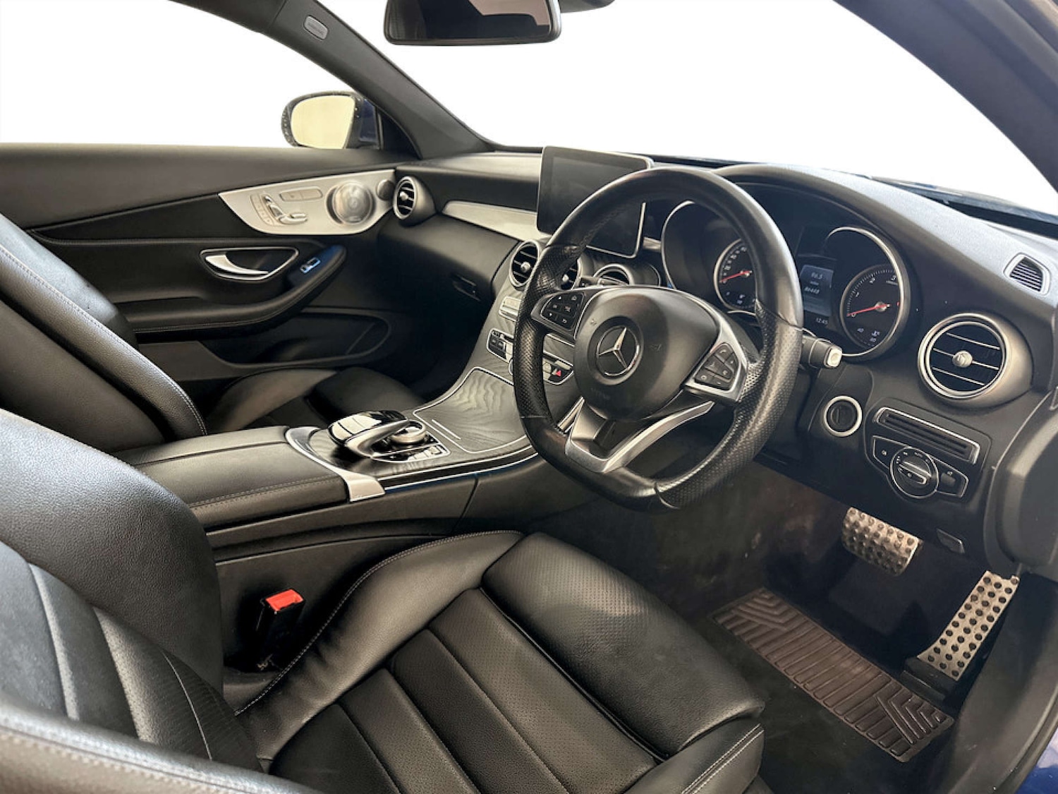 Used Mercedes-Benz C Class 2018 for sale - 77749103: Photo 15