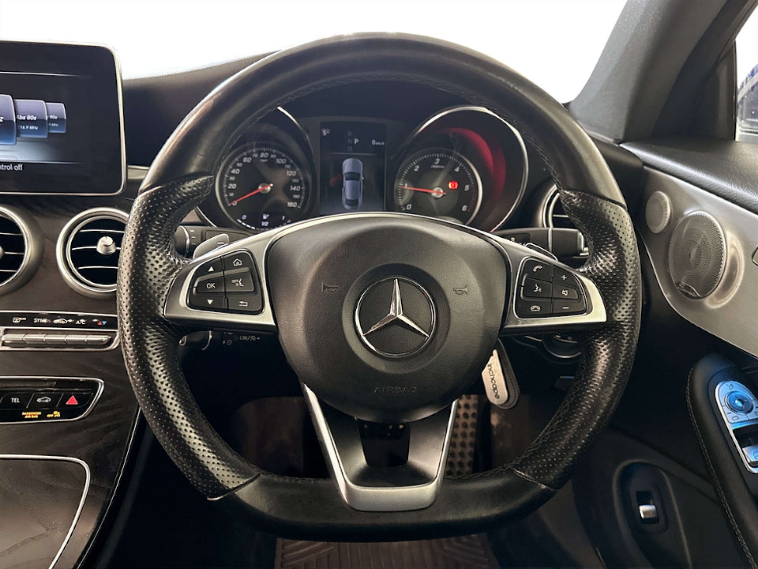 Used Mercedes-Benz C Class 2018 for sale - 77749103: Photo 16