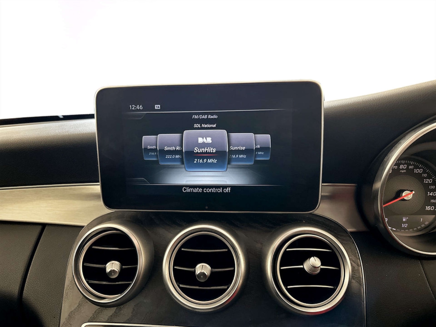 Used Mercedes-Benz C Class 2018 for sale - 77749103: Photo 23