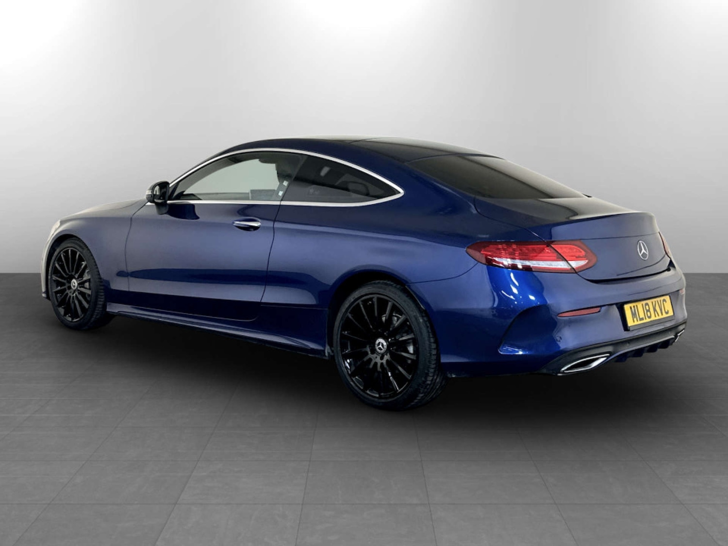 Used Mercedes-Benz C Class 2018 for sale - 77749103: Photo 8