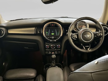Used MINI Hatch 2019 for sale - 79430775: Photo