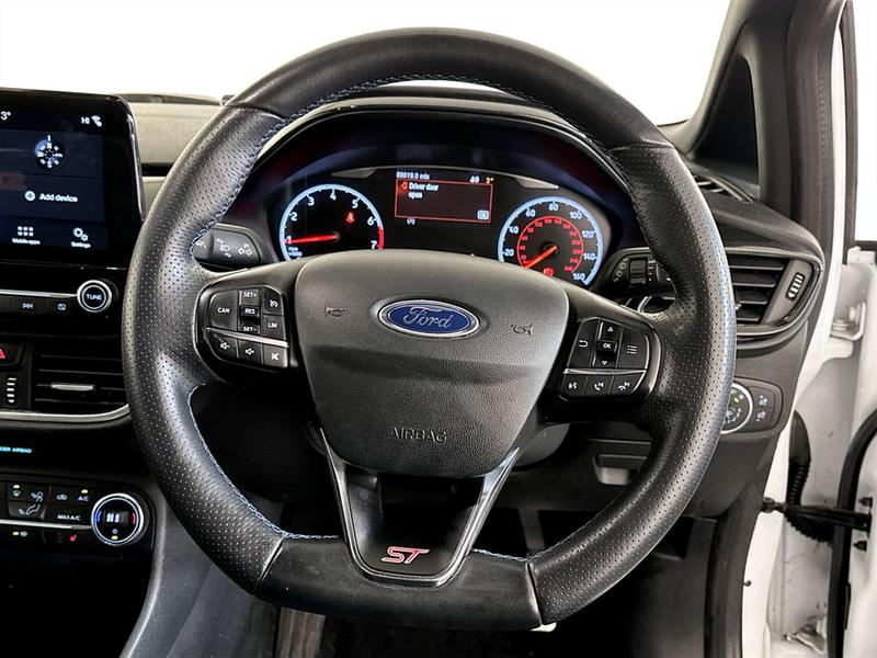 Used Ford Fiesta 2018 for sale - 77063893: Photo 17