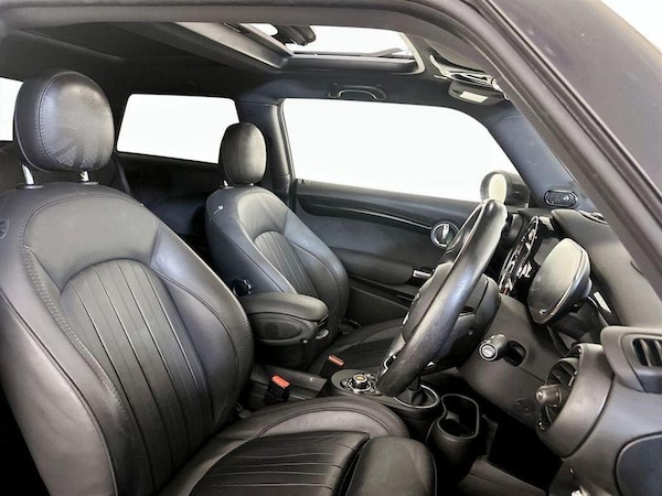 Used MINI Electric Hatch 2021 for sale - 76290373: Photo 13