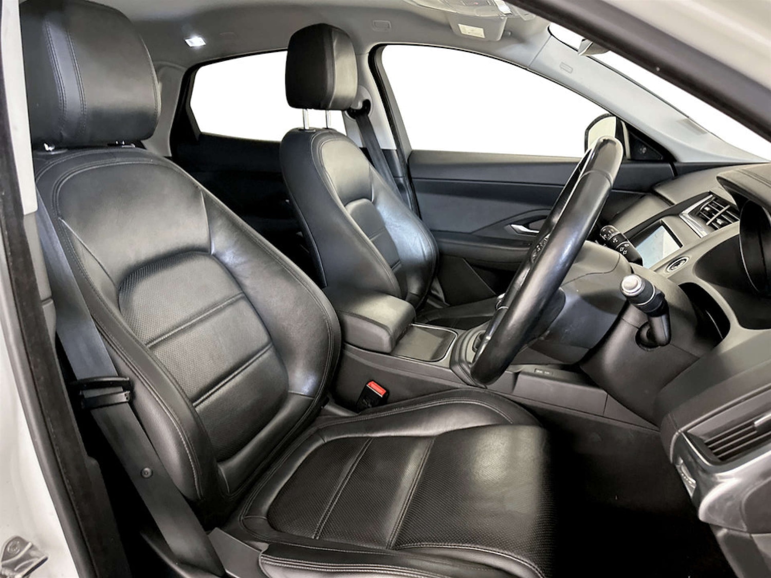 Used Jaguar E-Pace 2018 for sale - 77482420: Photo 13