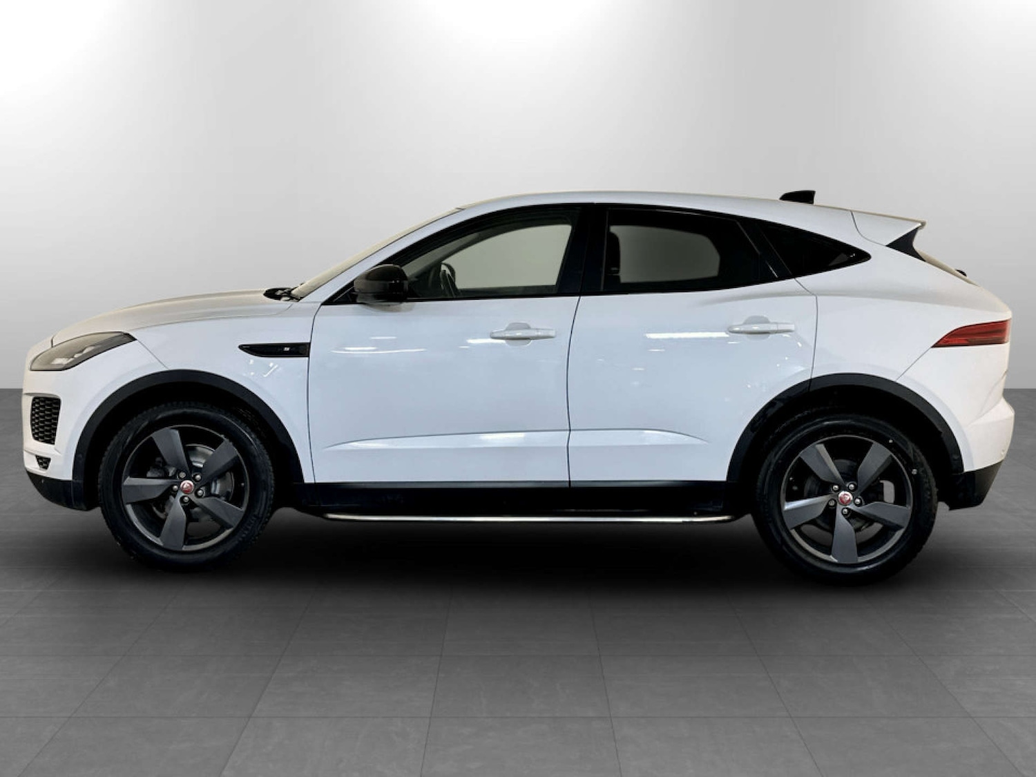 Used Jaguar E-Pace 2018 for sale - 77482420: Photo 7