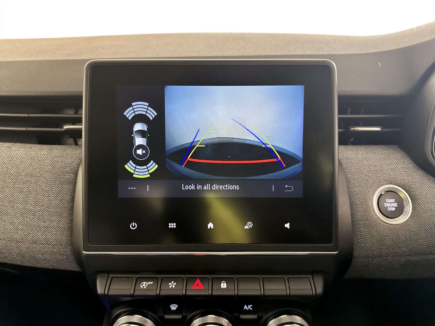 Used Renault Clio 2024 for sale - 77366795: Photo 20