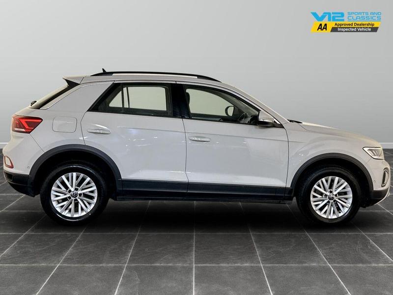 Used Volkswagen T-Roc 2022 for sale - 76344437: Photo 11