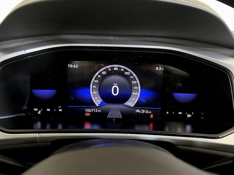 Used Volkswagen T-Roc 2022 for sale - 76344437: Photo 18