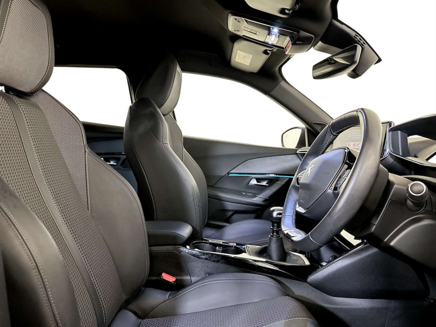 Used Peugeot 2008 2022 for sale - 77185802: Photo 13