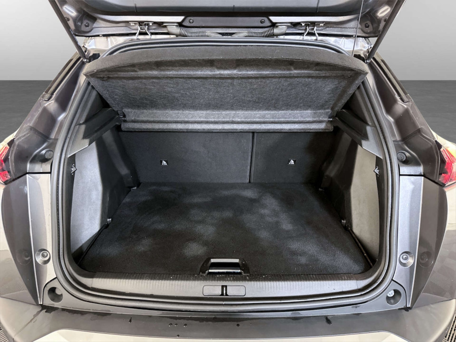 Used Peugeot 2008 2022 for sale - 77185802: Photo 15