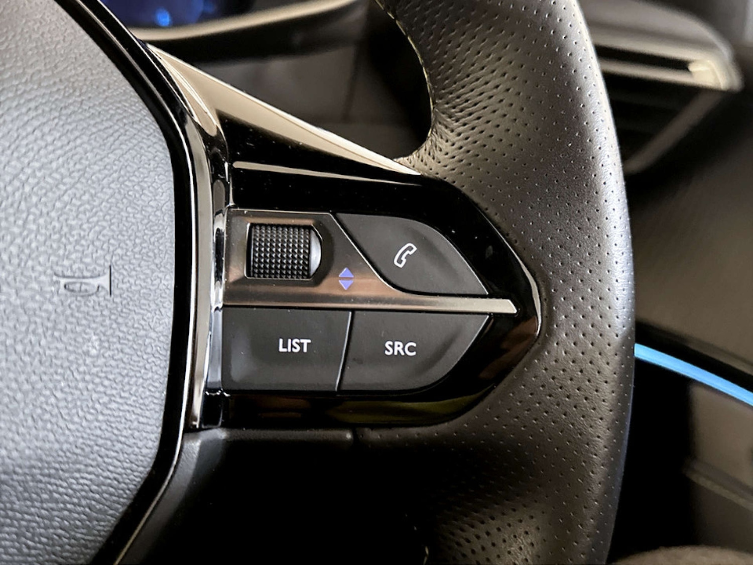 Used Peugeot 2008 2022 for sale - 77185802: Photo 20