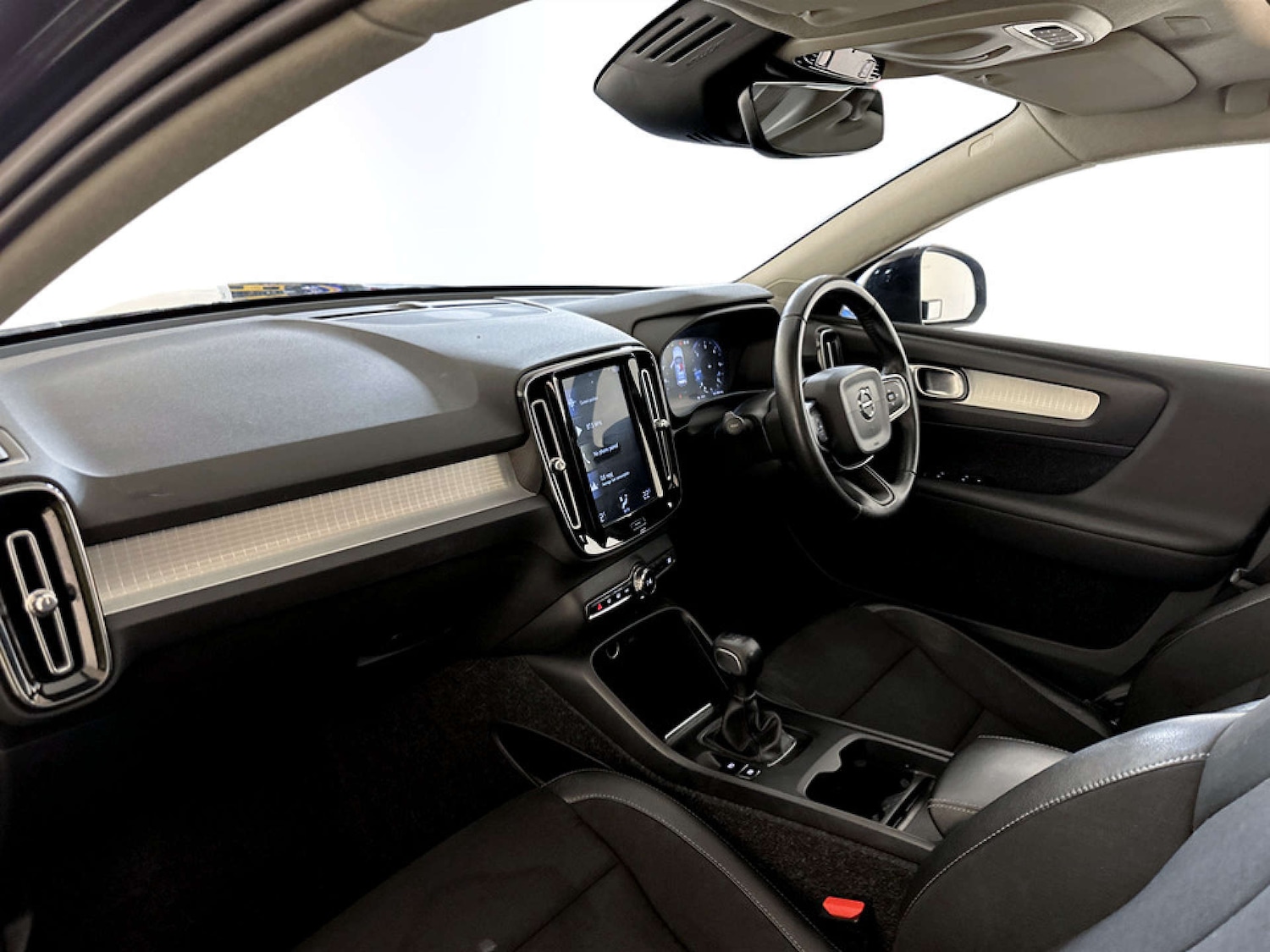 Used Volvo XC40 2018 for sale - 77328630: Photo 12