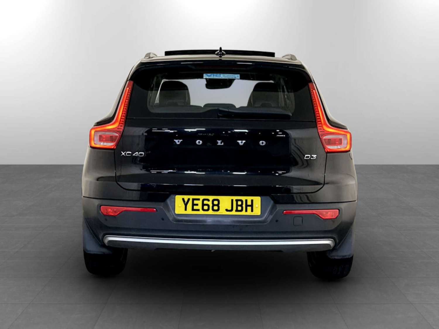 Used Volvo XC40 2018 for sale - 77328630: Photo 9