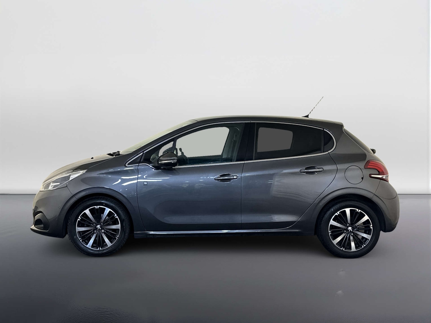 Used Peugeot 208 2019 for sale - 78026403: Photo 6