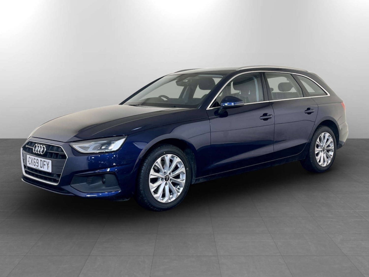 Used Audi A4 2019 for sale - 77655628: Photo 6