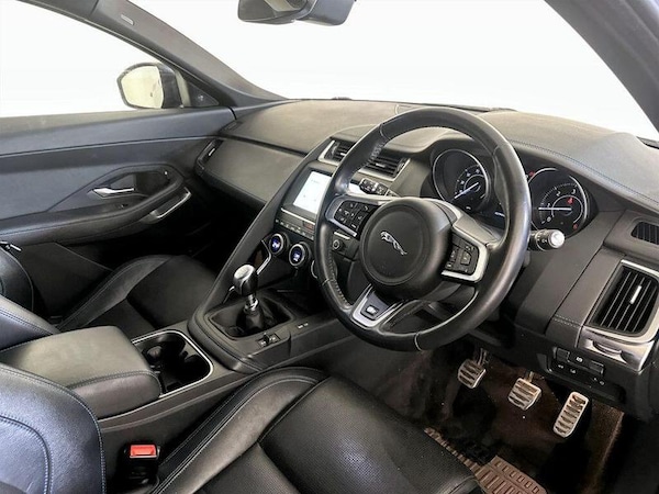 Used Jaguar E-Pace 2019 for sale - 76196473: Photo 15