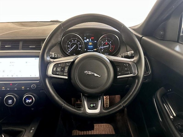 Used Jaguar E-Pace 2019 for sale - 76196473: Photo 16