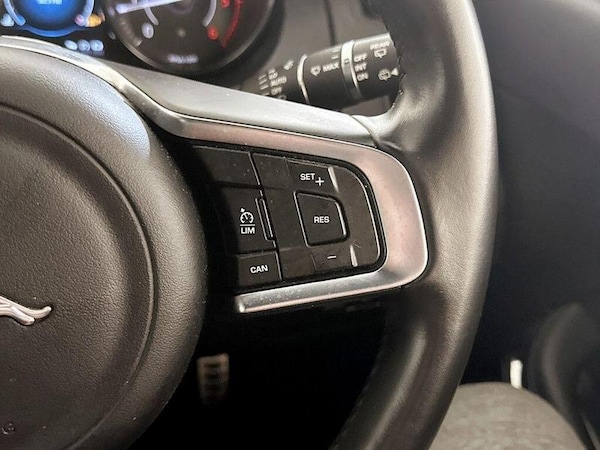 Used Jaguar E-Pace 2019 for sale - 76196473: Photo 19