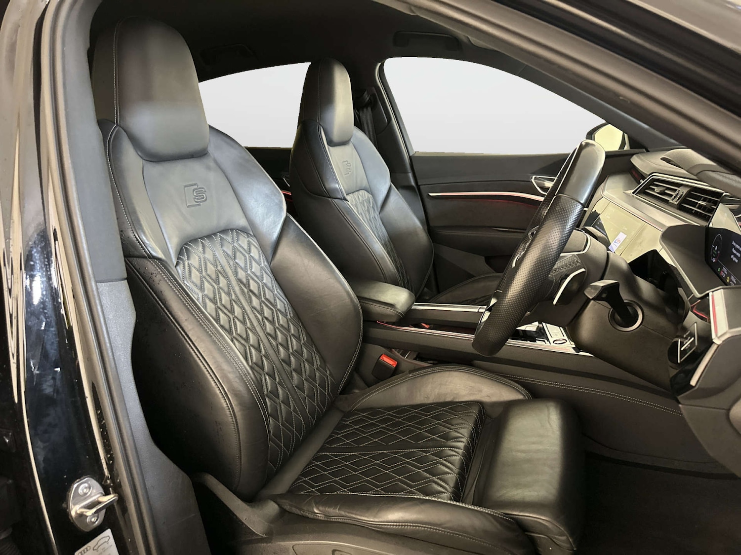 Used Audi e-tron 2021 for sale - 77872400: Photo 13