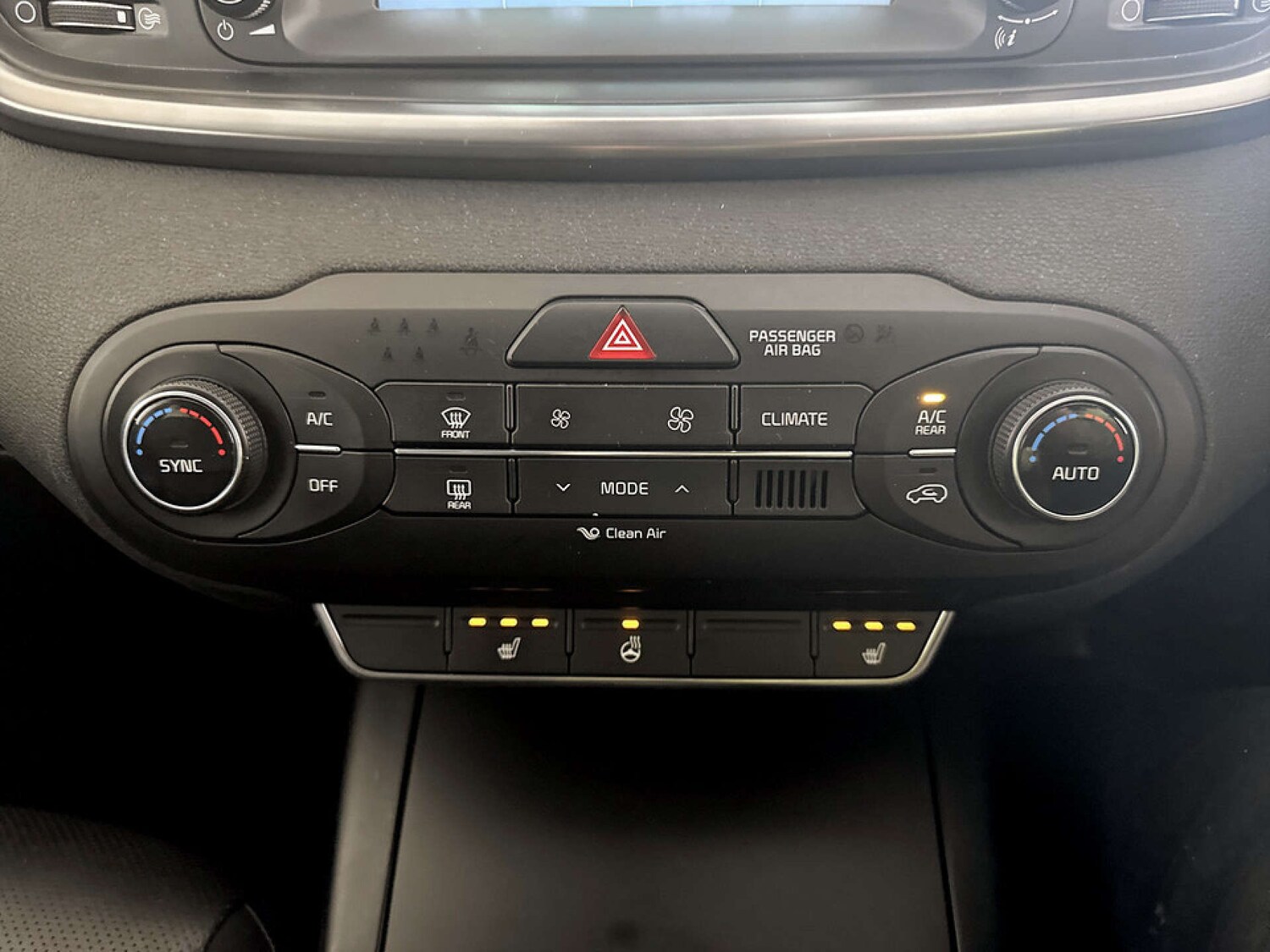 Used Kia Sorento 2016 for sale - 77681261: Photo 24