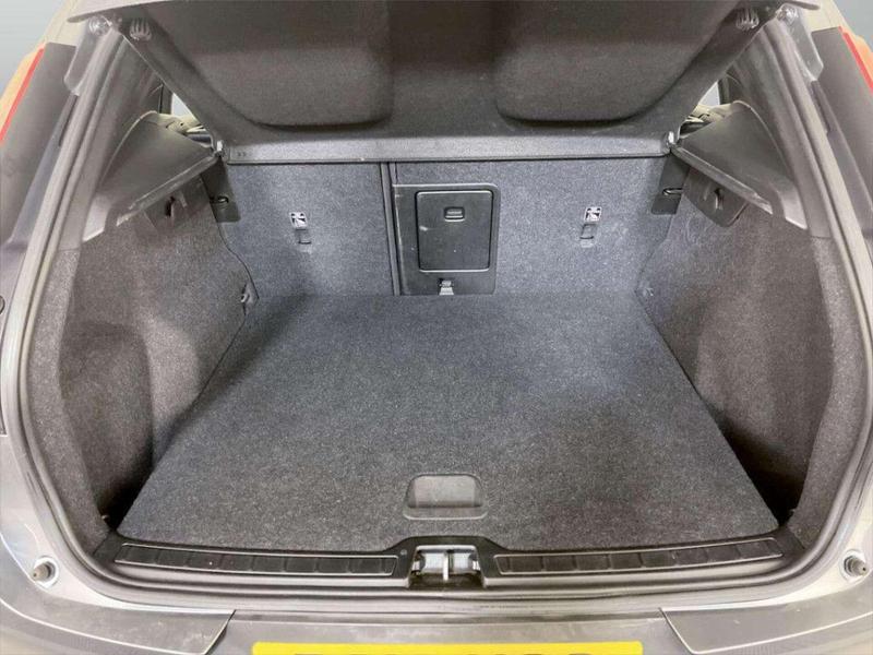 Used Volvo XC40 2018 for sale - 77055893: Photo 15