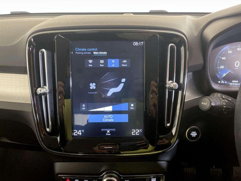 Used Volvo XC40 2018 for sale - 77055893: Photo 23