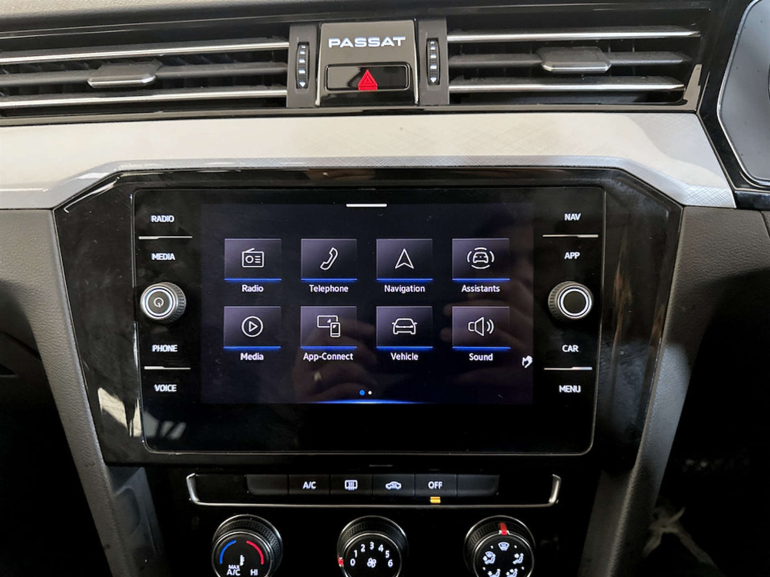 Used Volkswagen Passat 2023 for sale - 77542655: Photo 25