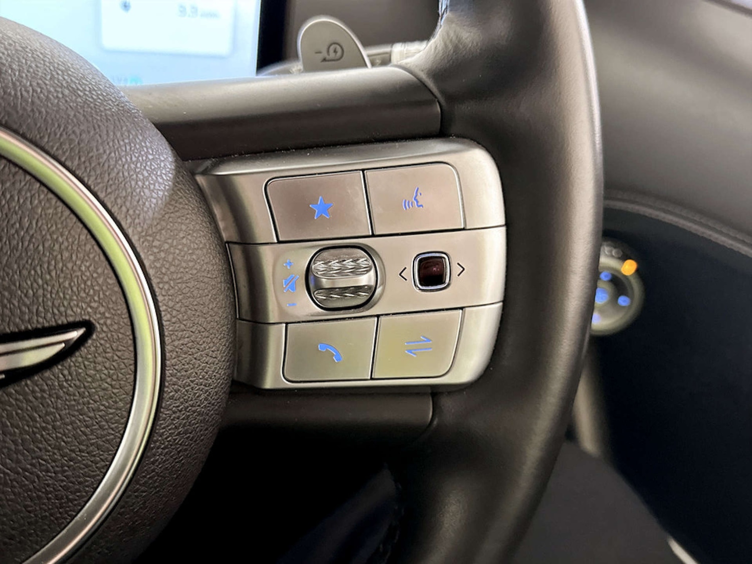 Used Genesis GV60 2023 for sale - 77667834: Photo 18